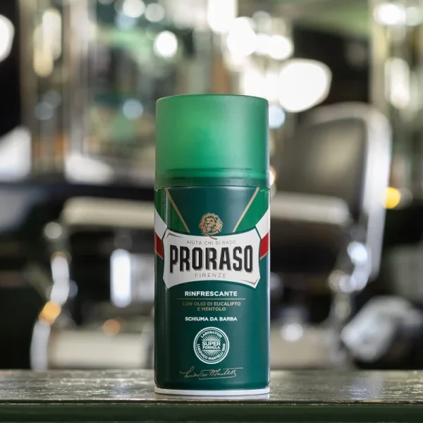 Spuma de Barbierit Proraso cu Eucalipt si Mentol 400ml
